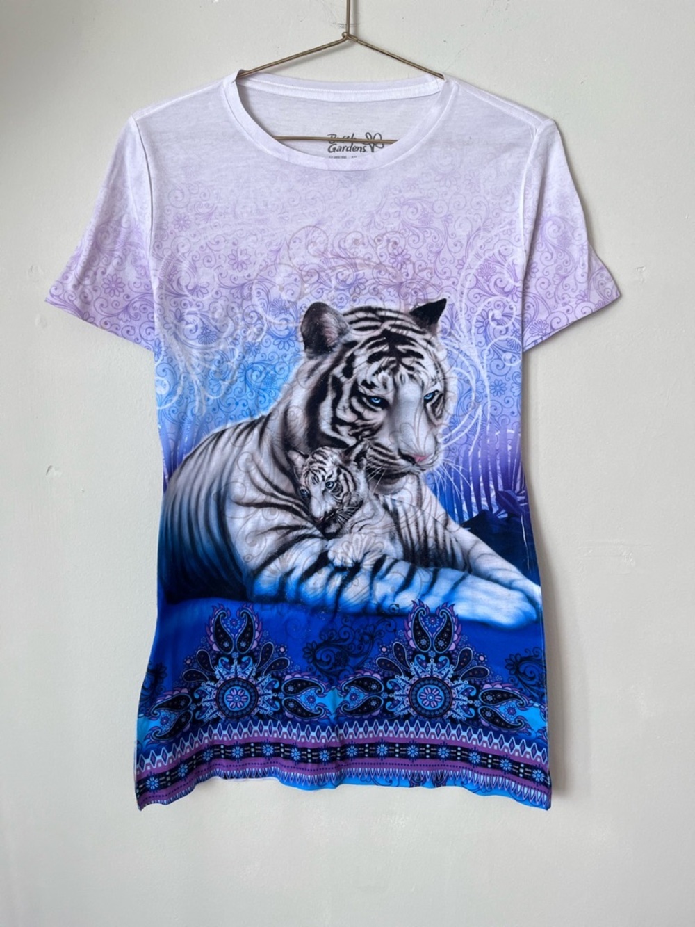 Busch Gardens Floral animal Logo Tee in White and Lavender XL